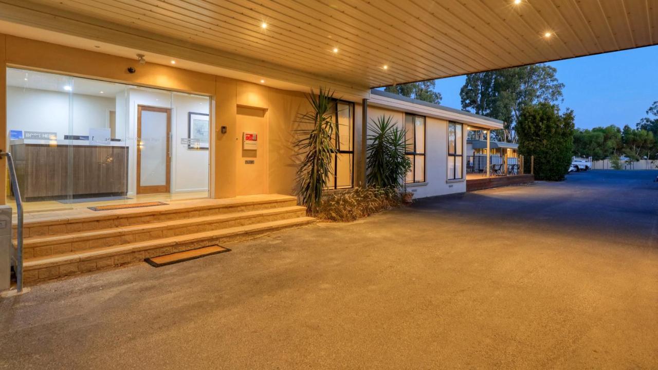 New Crossing Place Motel Seymour Kültér fotó